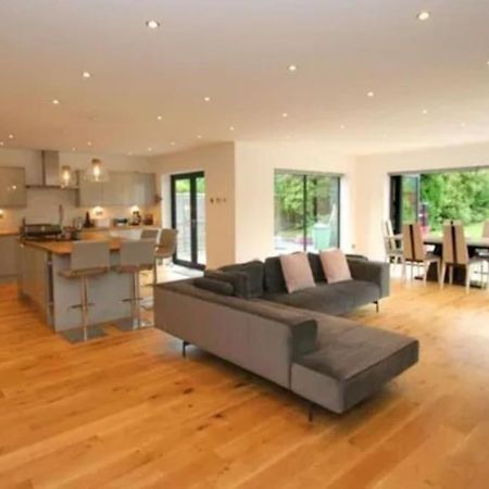 Luxury House In Solihull Buitenkant foto