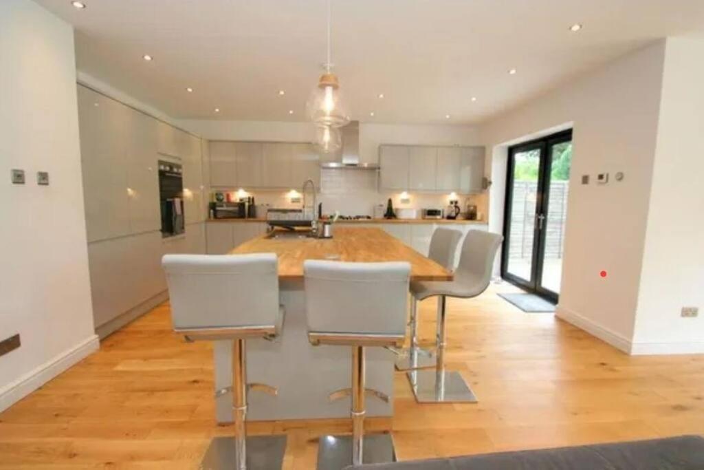 Luxury House In Solihull Buitenkant foto